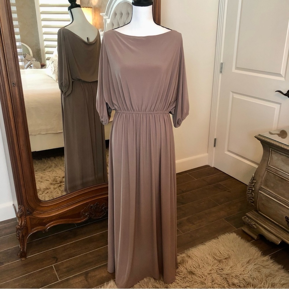 Koh Koh Maxi dress in taupe - Size 2